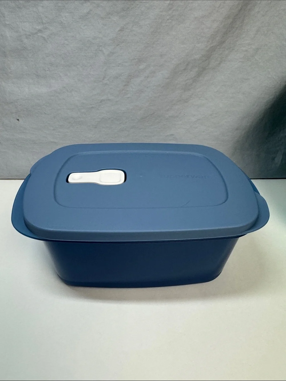 Tupperware CrystalWave Rectangular Microwave Bowl 7.25 Cup 1.7L Blue New
